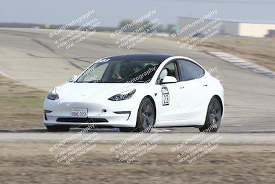 media/Oct-19-2025-Speed Ventures (Sun) [[a6e7fe67be]]/TC B/Session 2 (Outside Grapevine)/